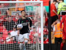 利物浦在主场被逼平，面临淘汰的风险