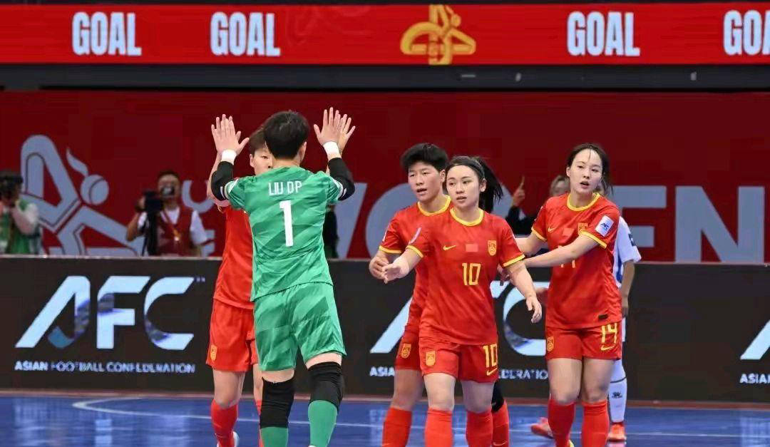 国内女足职业联赛，各队争夺头名