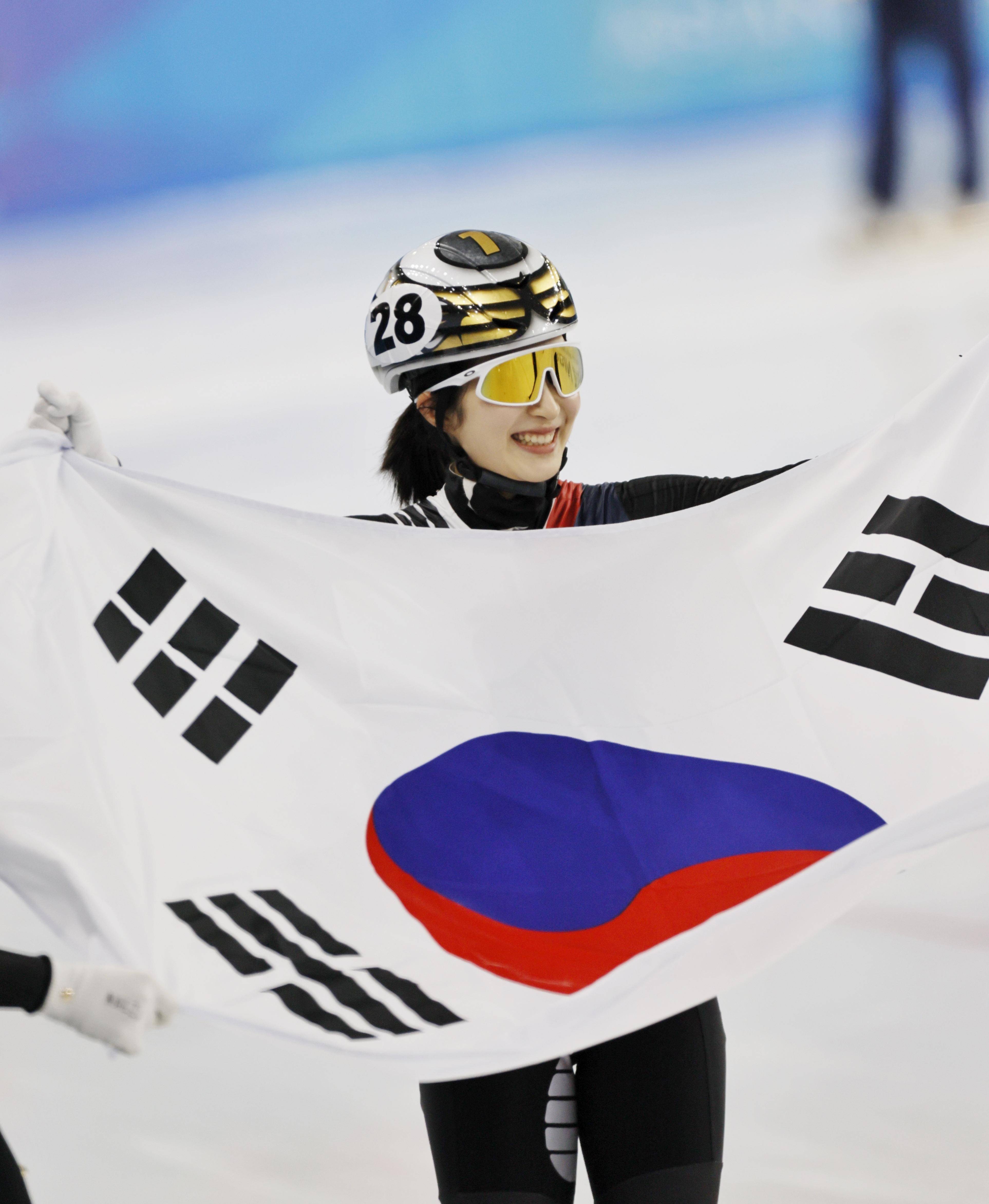 包含直击现场!邀请赛中韩国队如何完成刷新纪录?的词条