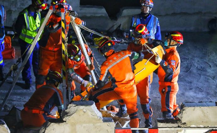 包含直击现场!邀请赛中韩国队如何完成刷新纪录?的词条