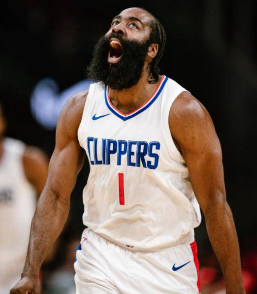 哈登官方宣布领先优势明显新规,快船引发争议!赢得满堂喝彩