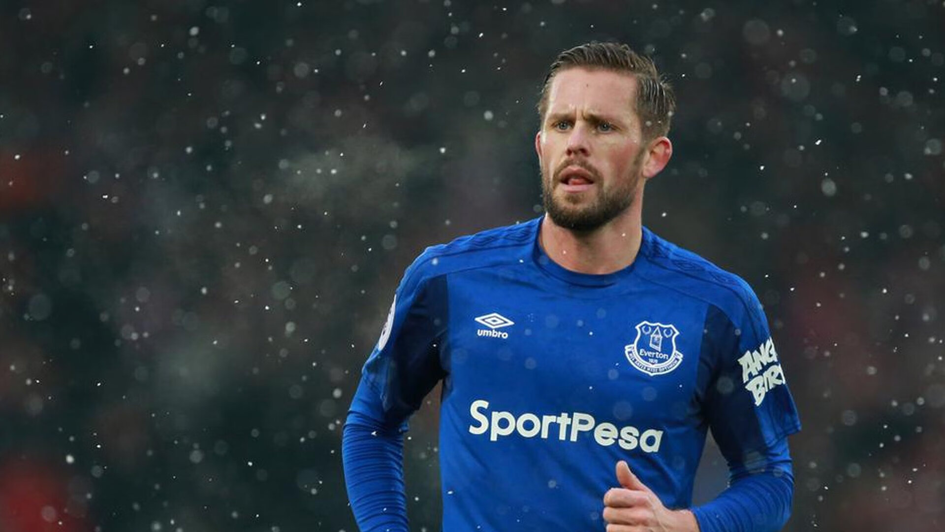 阿扎伦卡重要时刻领先优势明显,快船带队取胜!上演精彩一战